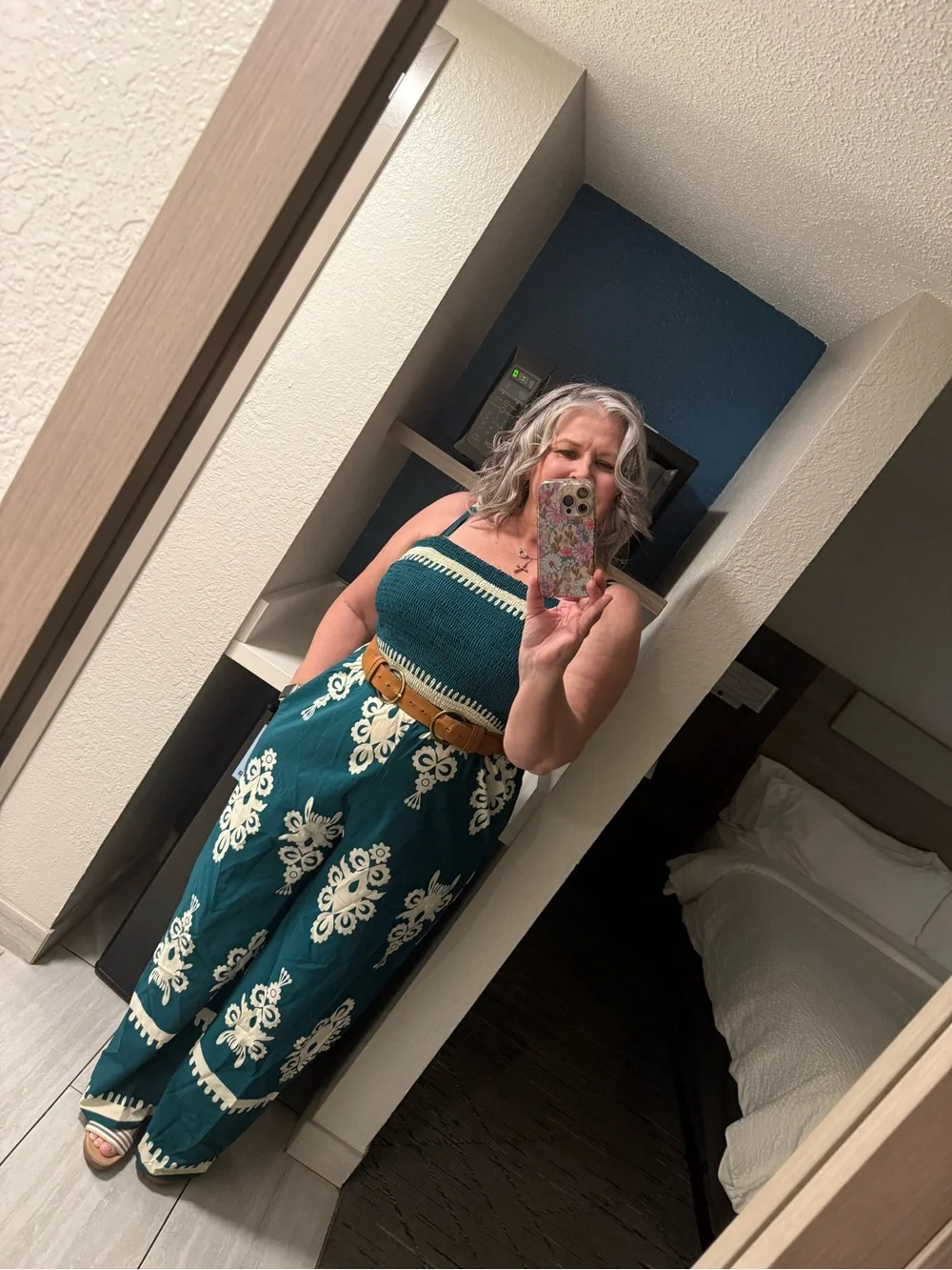 🐿️-Jumpsuit -Geo design Emerald Green & White -New- Boutique - Picture 3 of 5